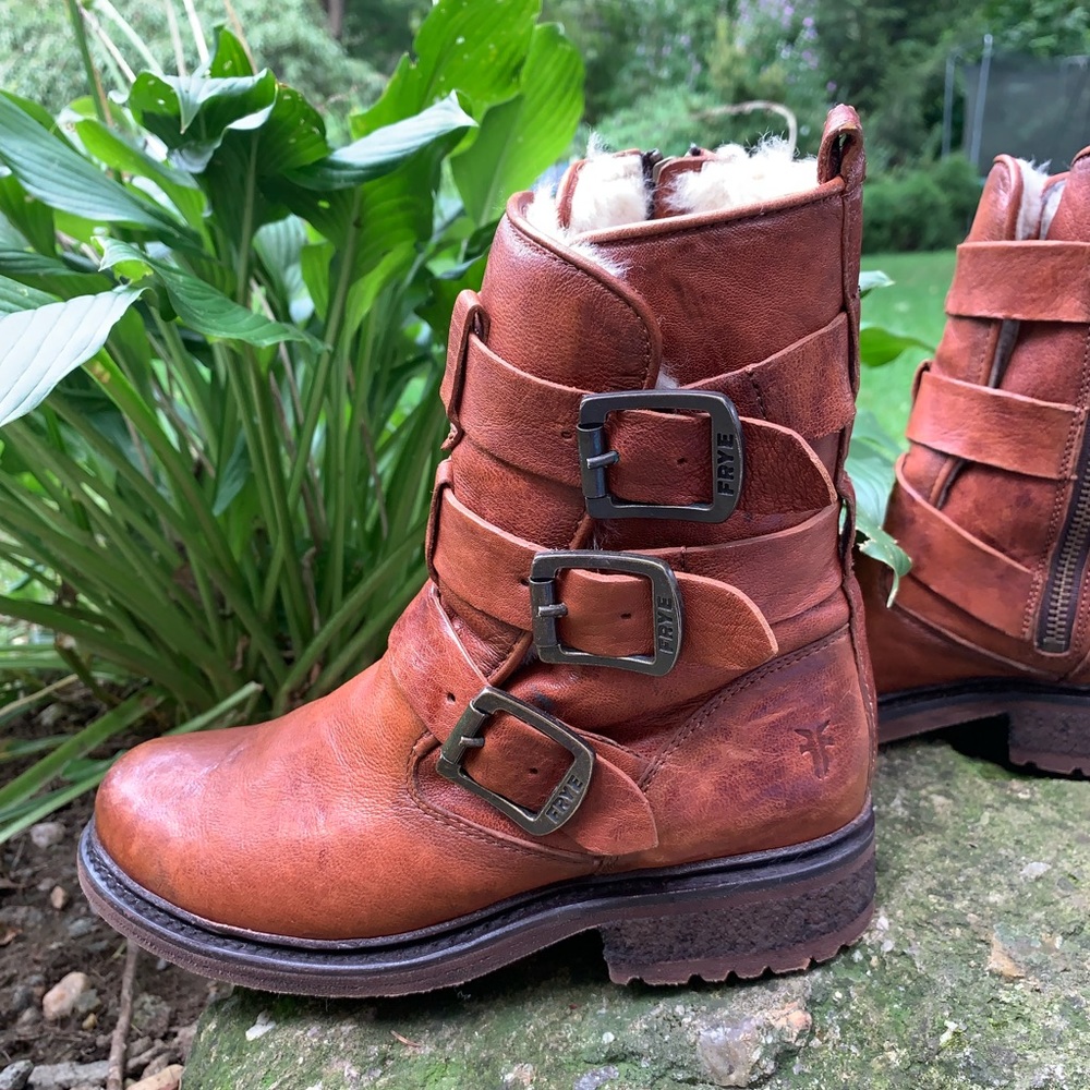 🎉🎉NWT Gorgeous Frye’s